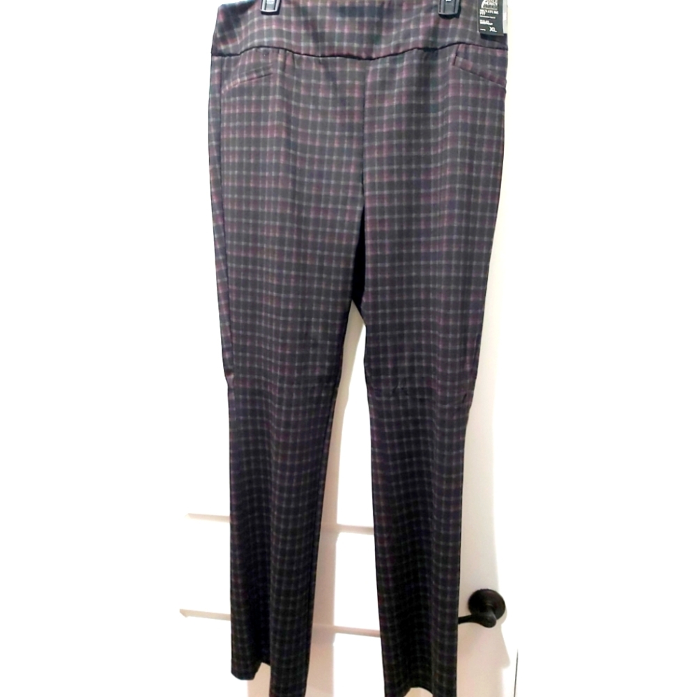 7th Avenue Design Studio New York & Company Pull On BootCut Pants